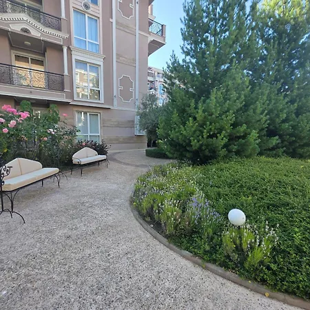 Marino Mar Deluxe Studios, & Indoorpool Inclusive